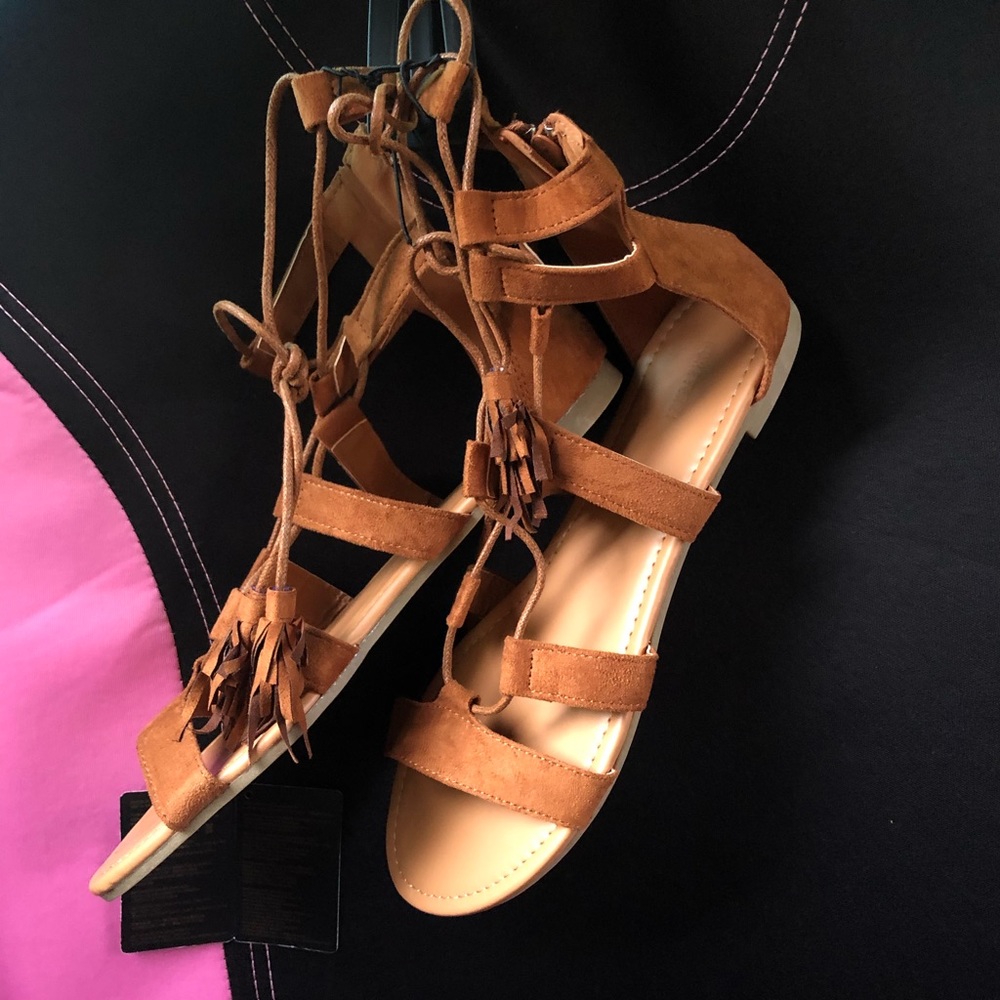 NEW Forever 21 Faux Suede Laced Sandals